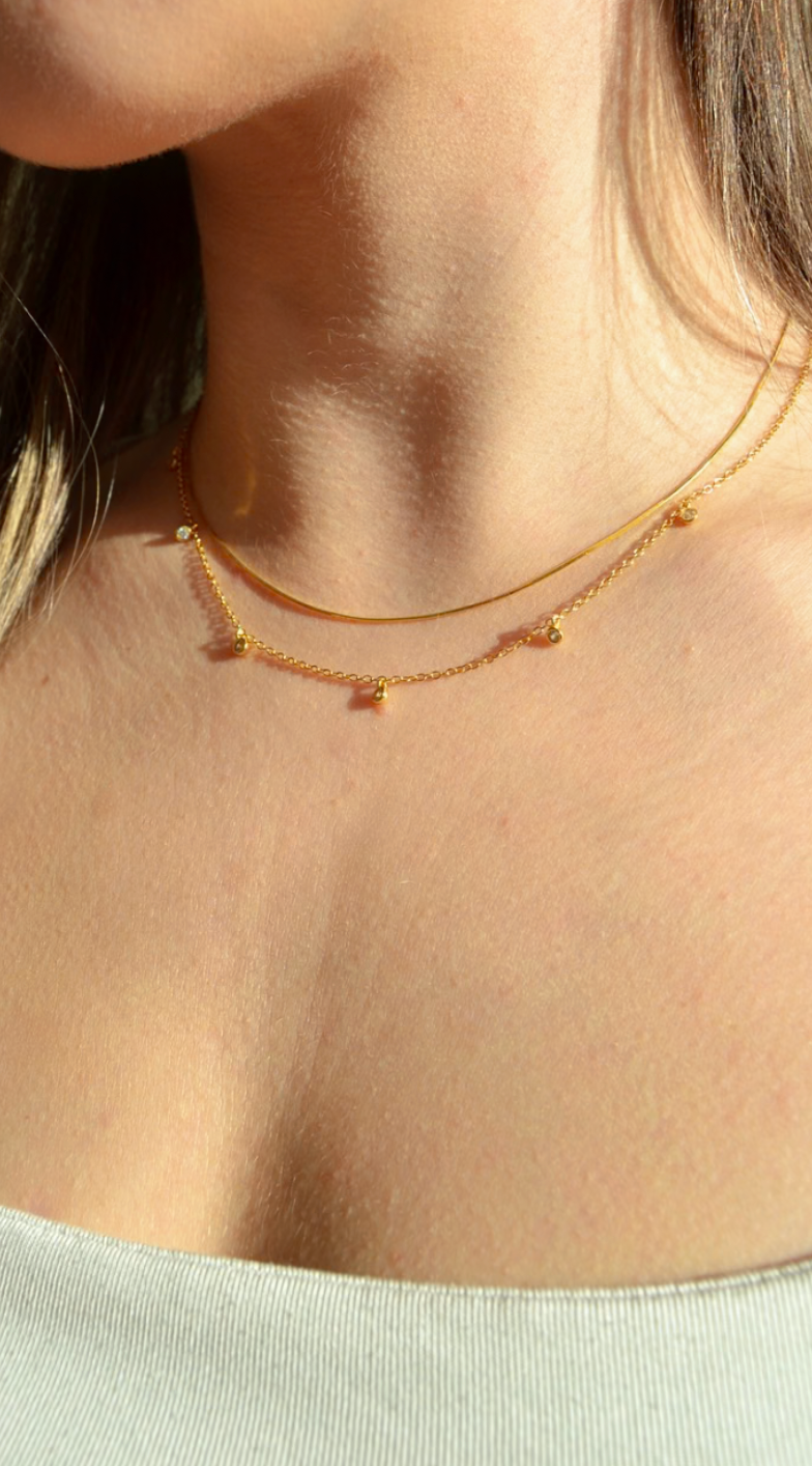 Zierliches Zirkon-Schichtset | Goldkette