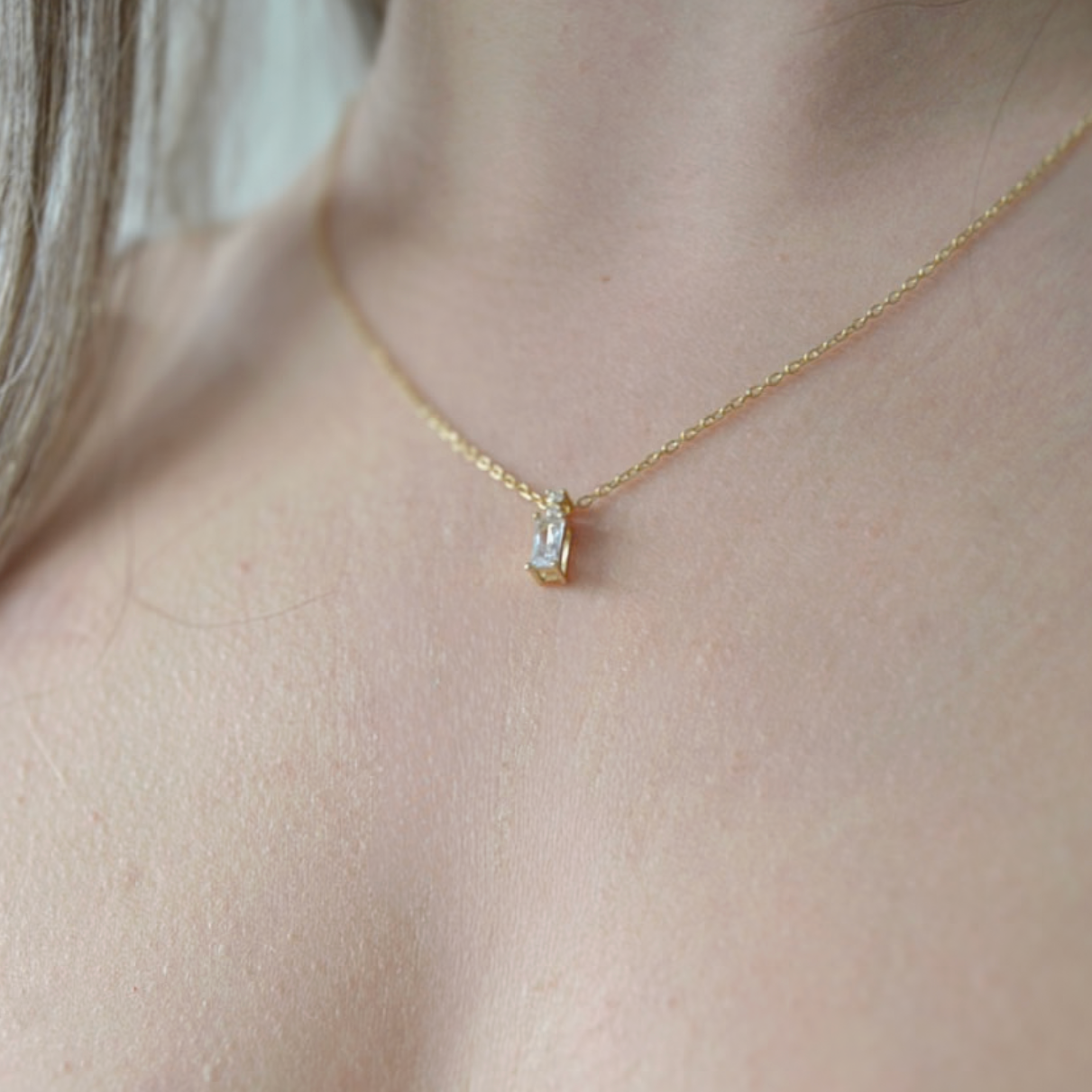 Clear Stone | Gold Necklace